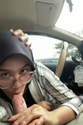ASYIFA Ngisep Kontol DI Mobil.jpg